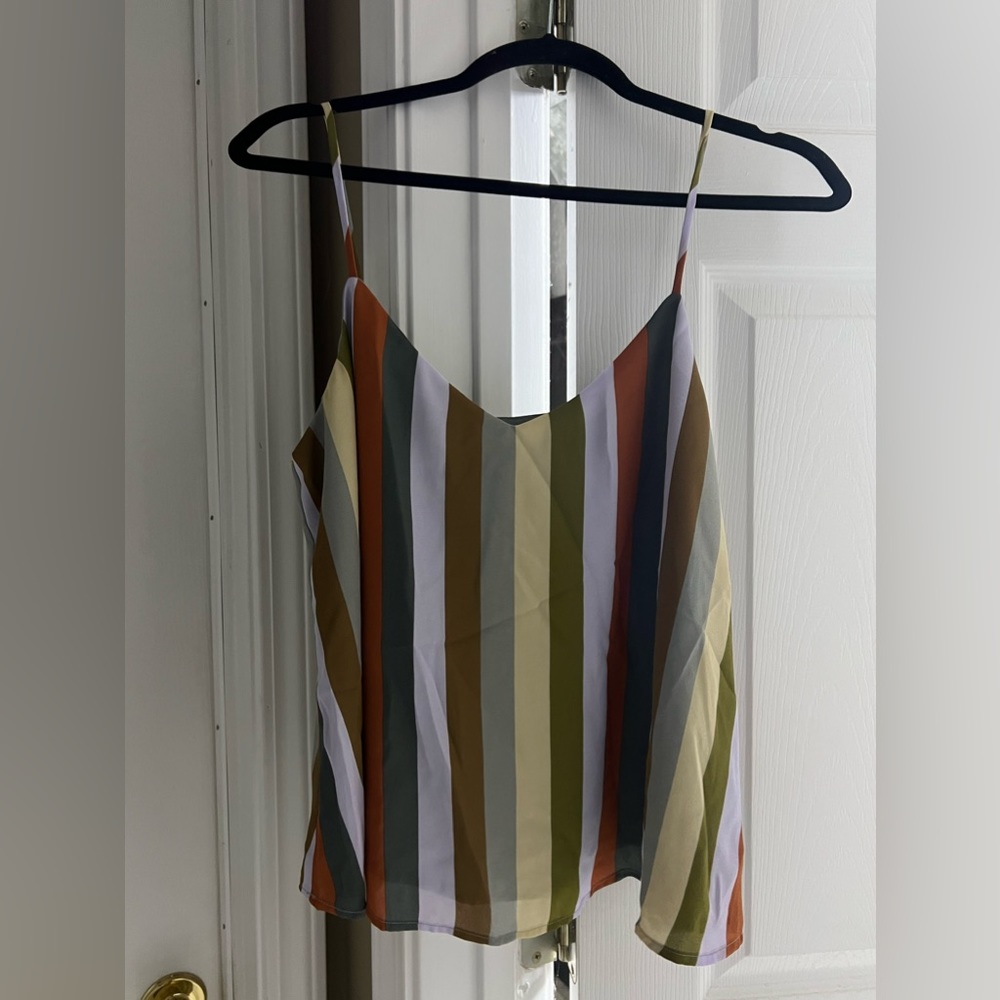 💰Nordstrom brand multicolor striped adjustable strap tank top